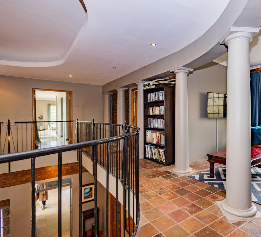 6 Bedroom Property for Sale in Vierlanden Western Cape